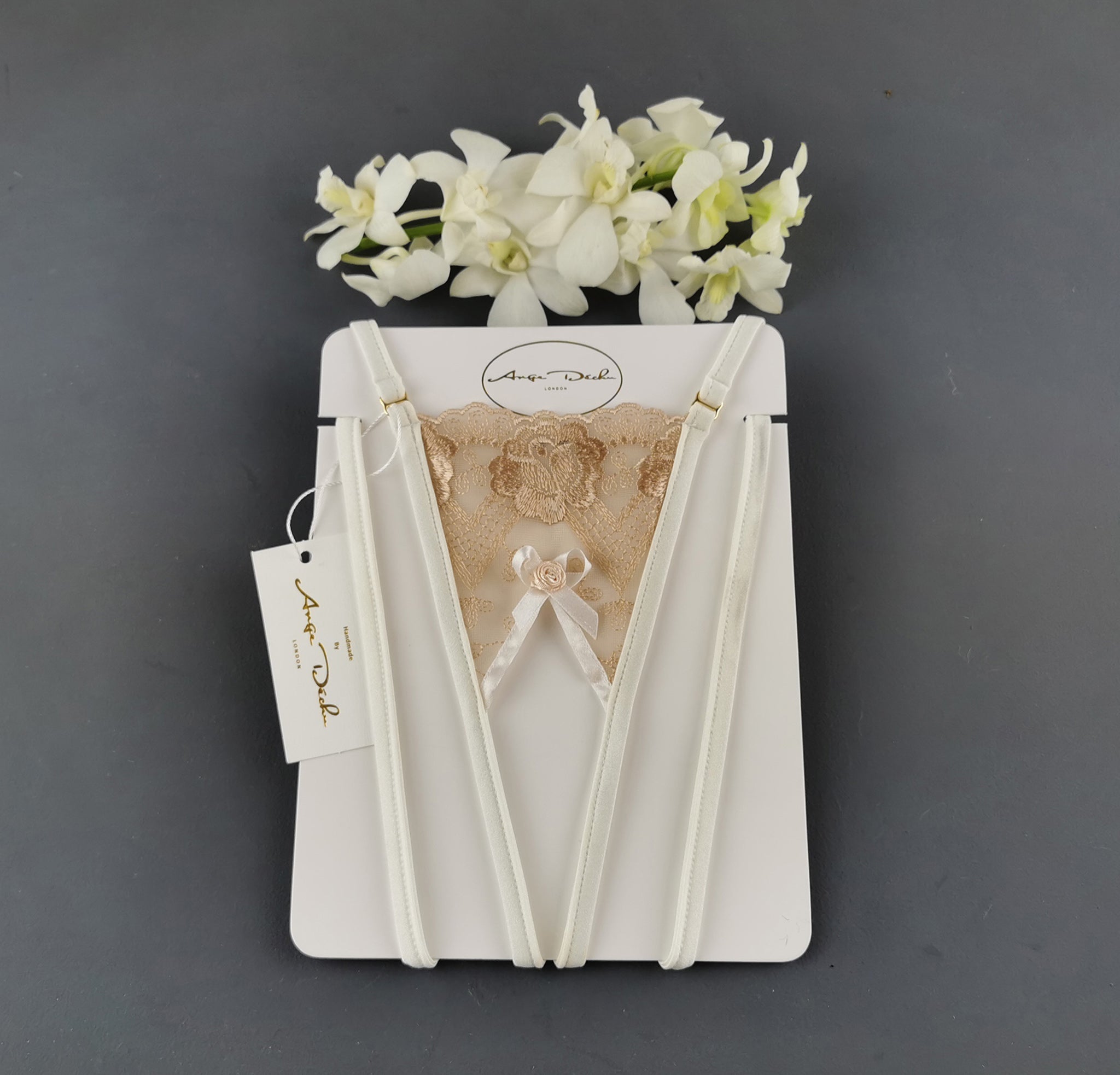 crotchless lingerie set G string panties and bra in see through gold and white lace sexy open crotch sheer boudoir lingerie - Ange Déchu