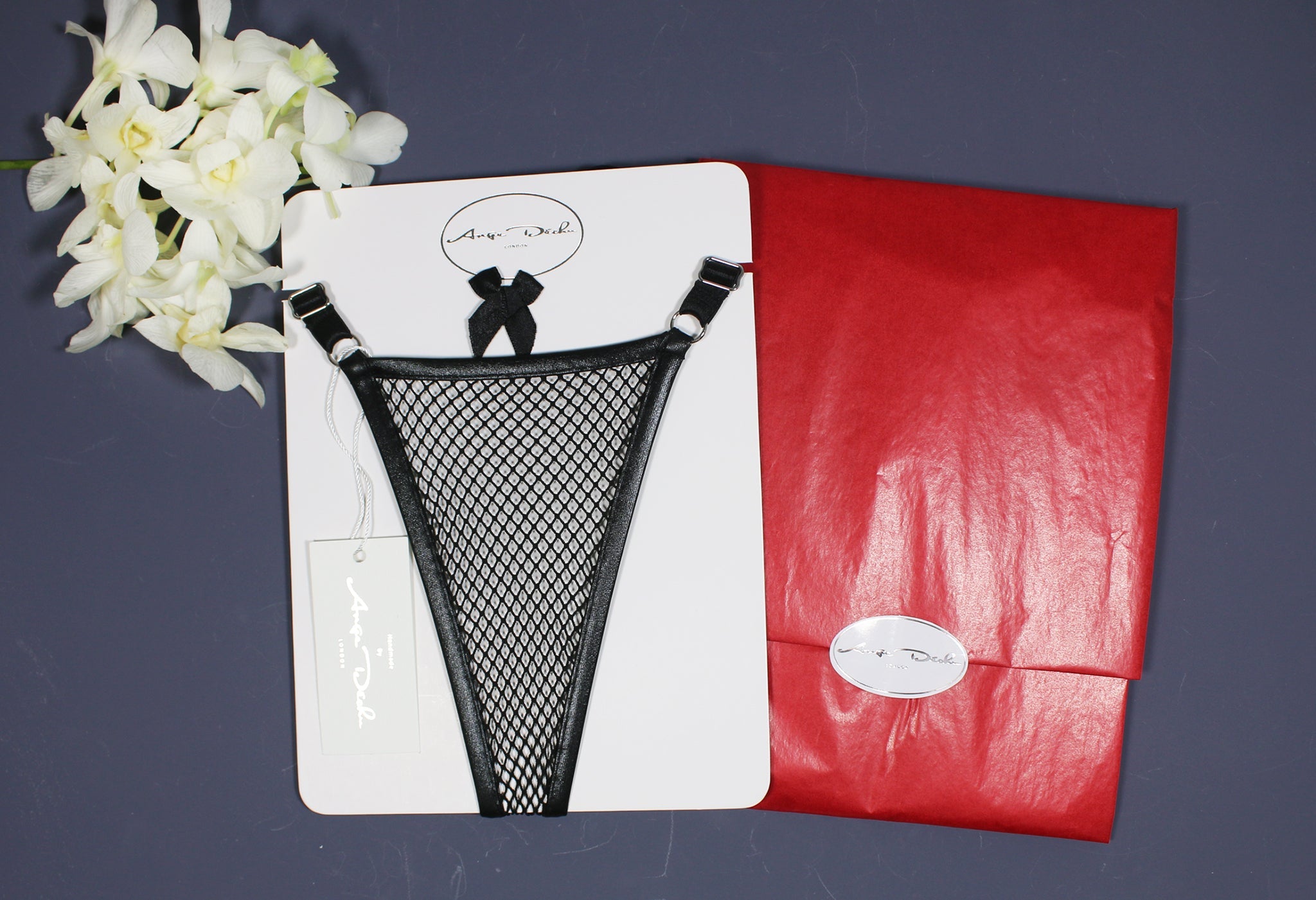 Sexy girls see through panties, fishnet lingerie g string thong in black with black trim for very sexy butt - Ange Déchu