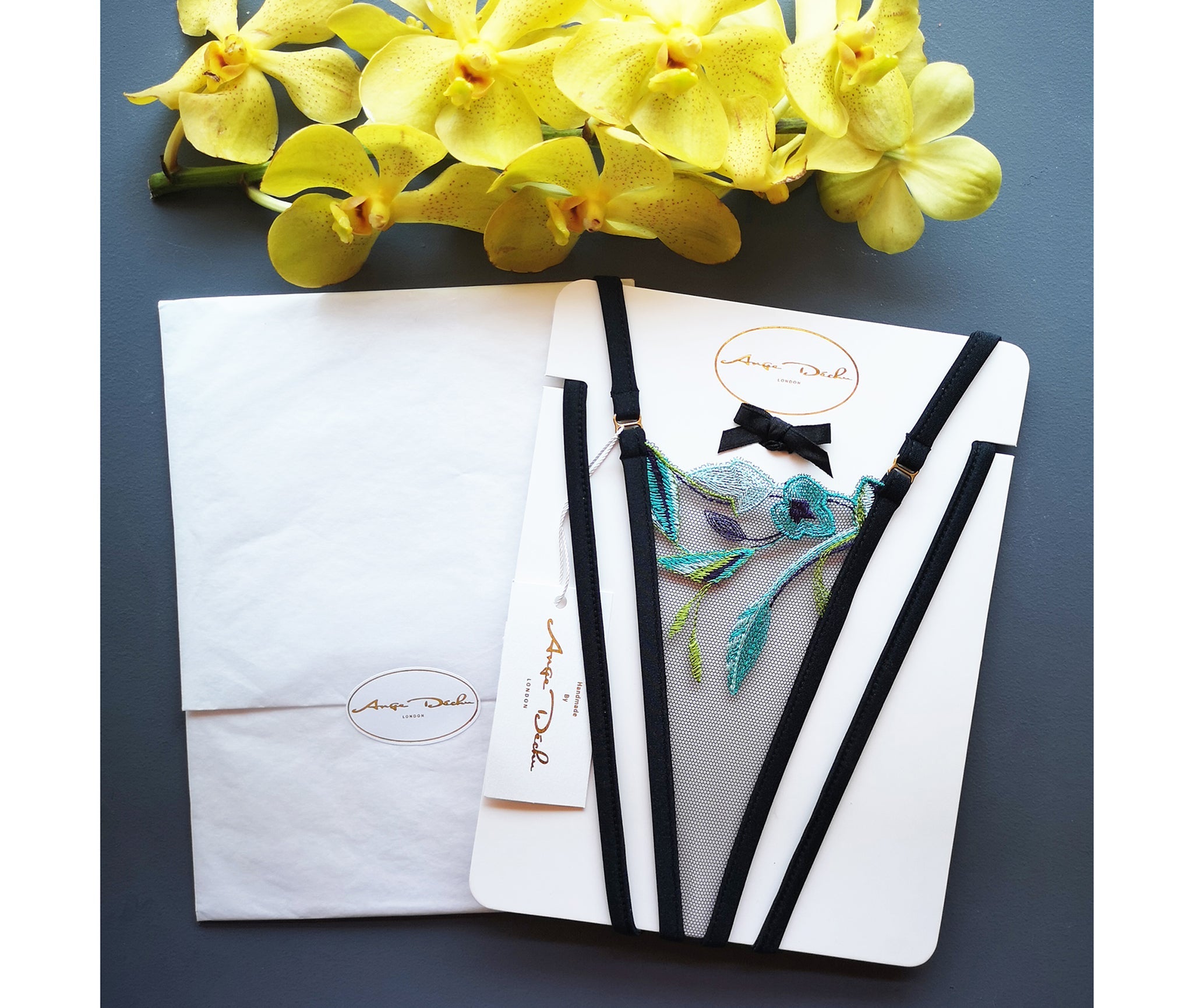 Sheer see through lace panties for sexy girls g strings for sexy butts - Ange Déchu